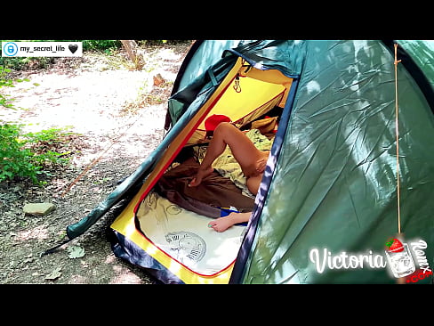 ❤️ Difilmkan di kamera Pria brengsek yang bersemangat dari Orang Asing di dalam tenda Porno pada kami id.tvmarket.top